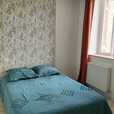 아파트 Chez Coralie Et Jean *